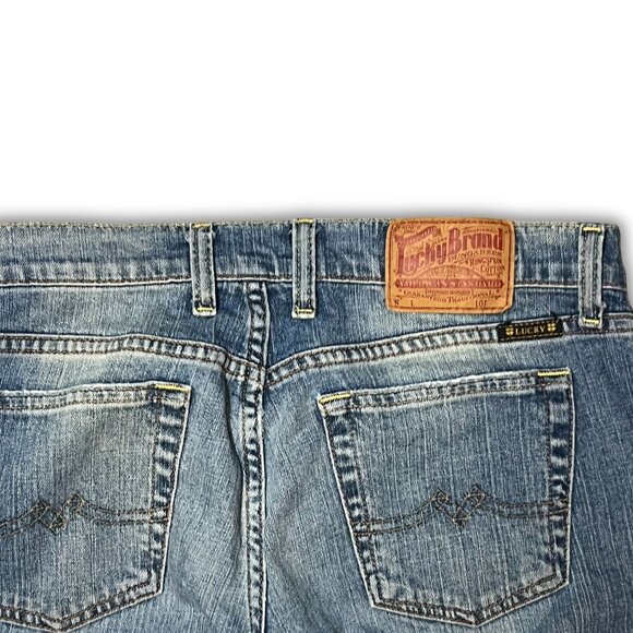 Lucky Brand Regular Inseam Womens Jeans Size 6 Medium Wash Bootcut Denim - Picture 4 of 6